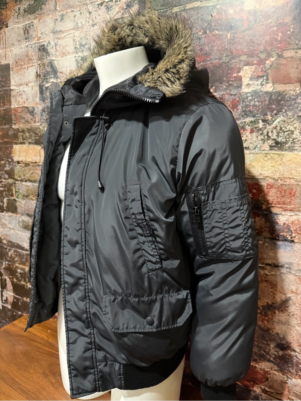 Kenneth Cole New York Men's Dark Gray Faux-Fur Trim Hooded Puffer (MED)